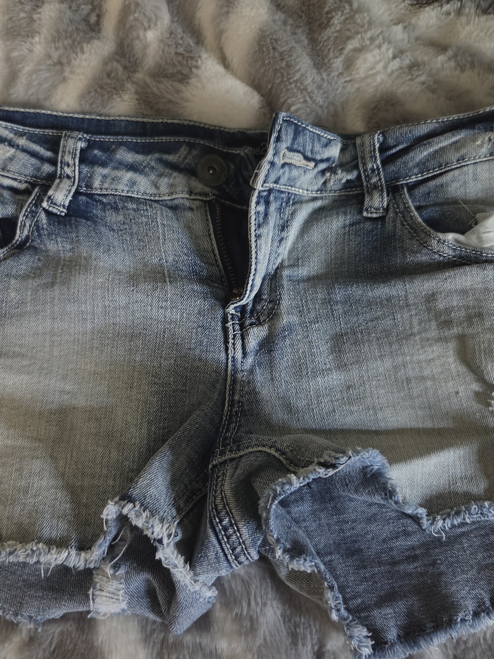 Rue21 Light Wash Distressed Denim Cutoff Shorts